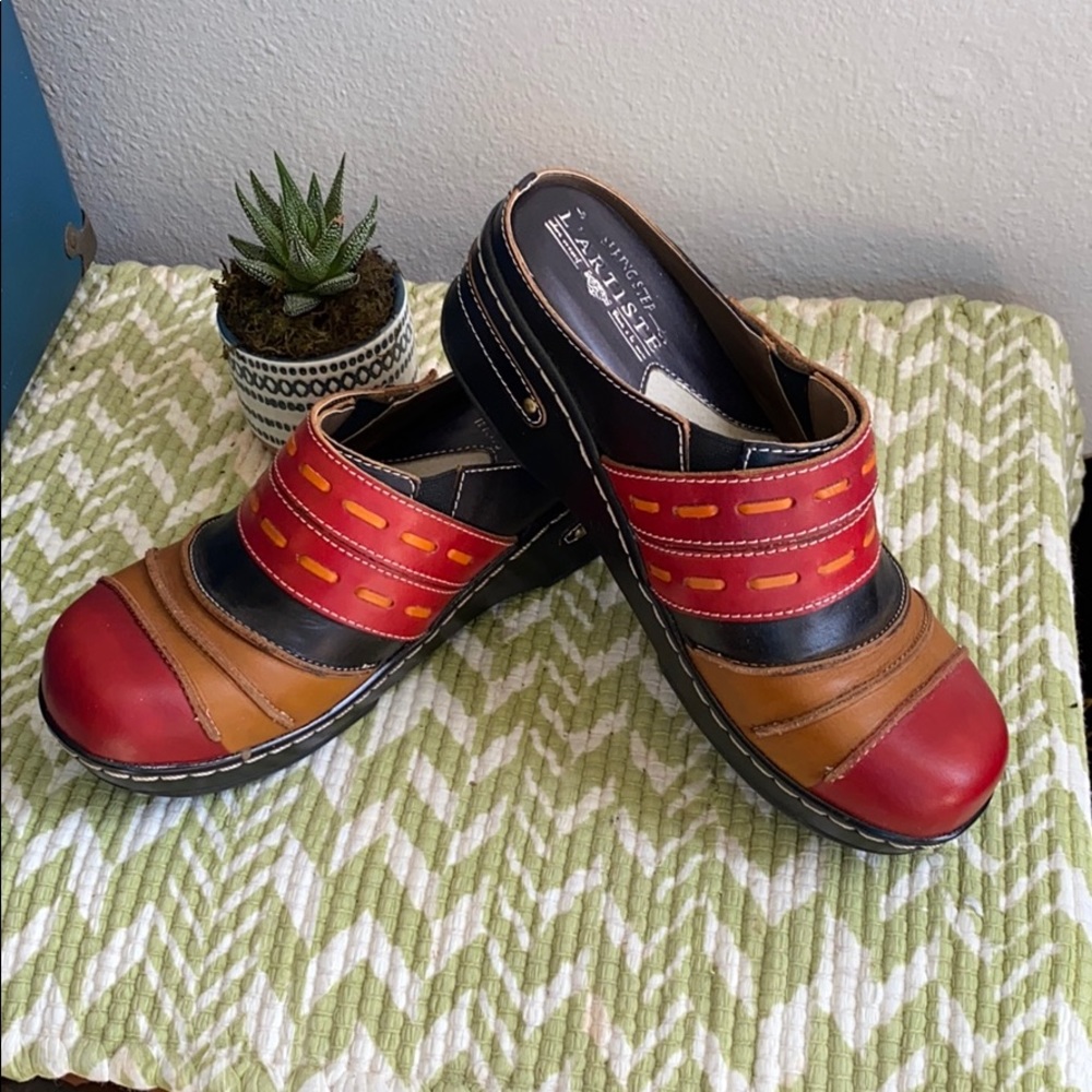 L’artiste by Spring Step clogs